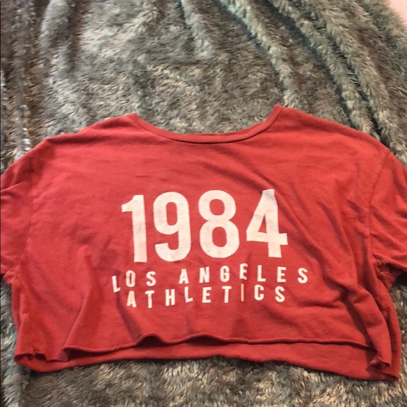 Brandy Melville Tops - red brandy crop